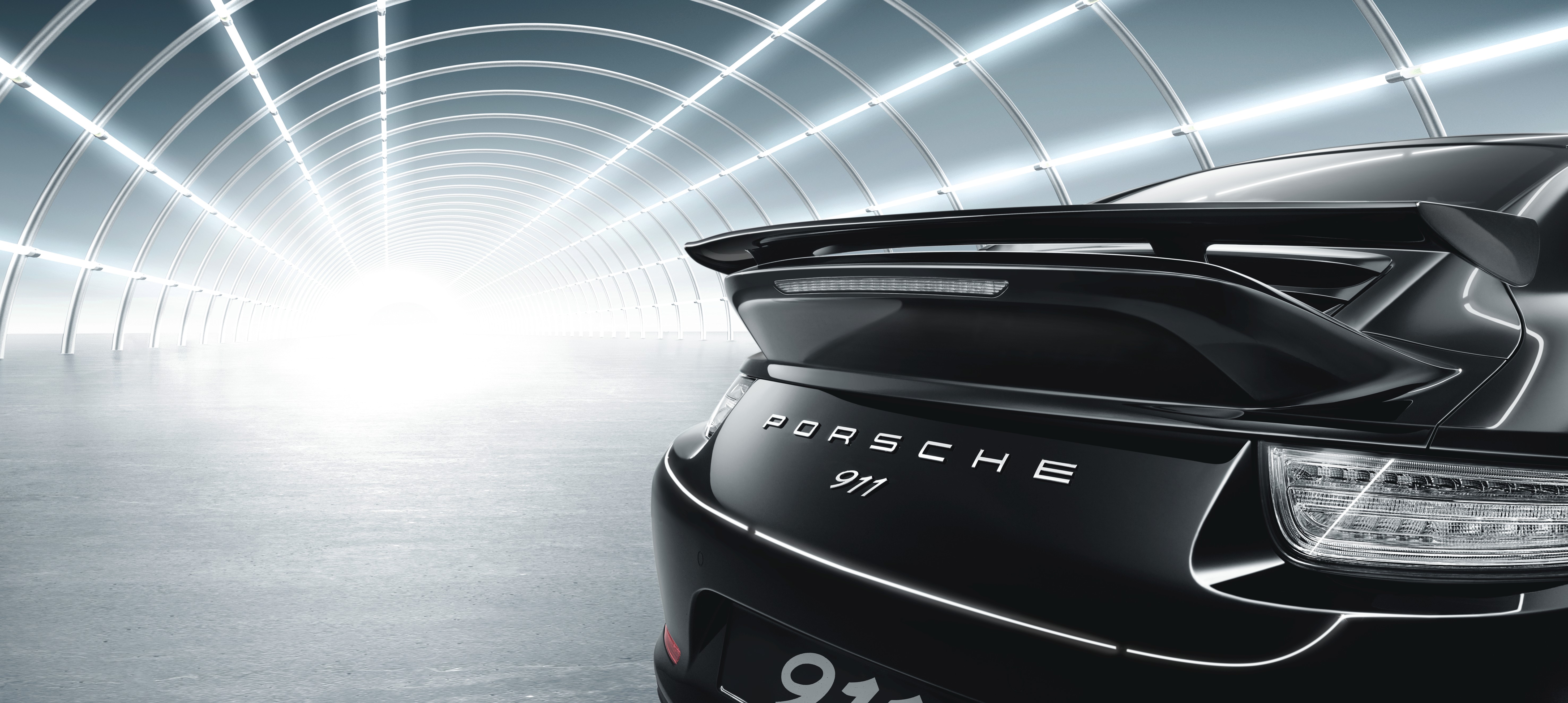 テクイップメントアクセサリーファインダー - Dr. Ing. h.c. F. Porsche AG